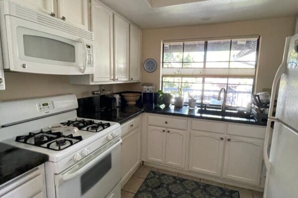 36b6cfb0-01c8-4180-8f83-73bf67562e9a