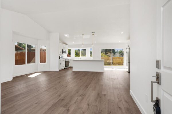 PHOTO-2024-11-15-18-36-47 4